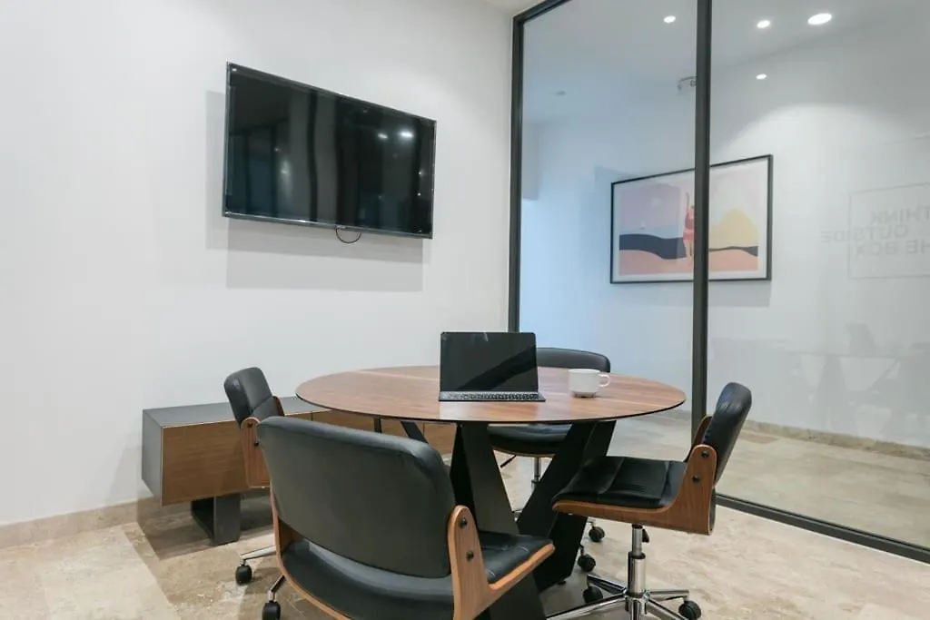 Stylish Condo, Central Location & Impressive Pools Playa del Carmen