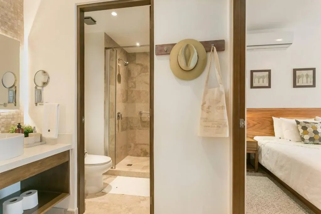 Apartment Stylish Condo, Central Location & Impressive Pools Playa del Carmen