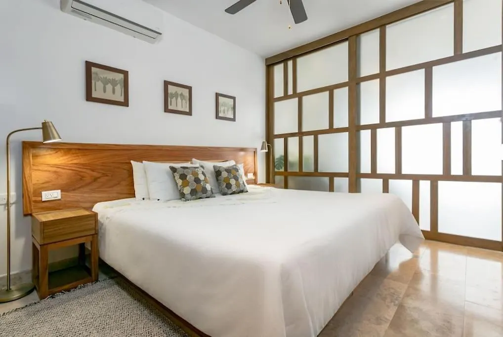 Stylish Condo, Central Location & Impressive Pools Playa del Carmen 0*,  Mexico