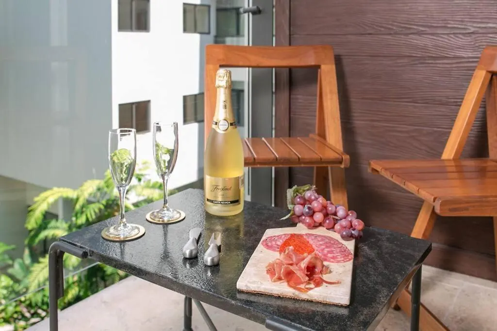 Stylish Condo, Central Location & Impressive Pools Playa del Carmen 0*,